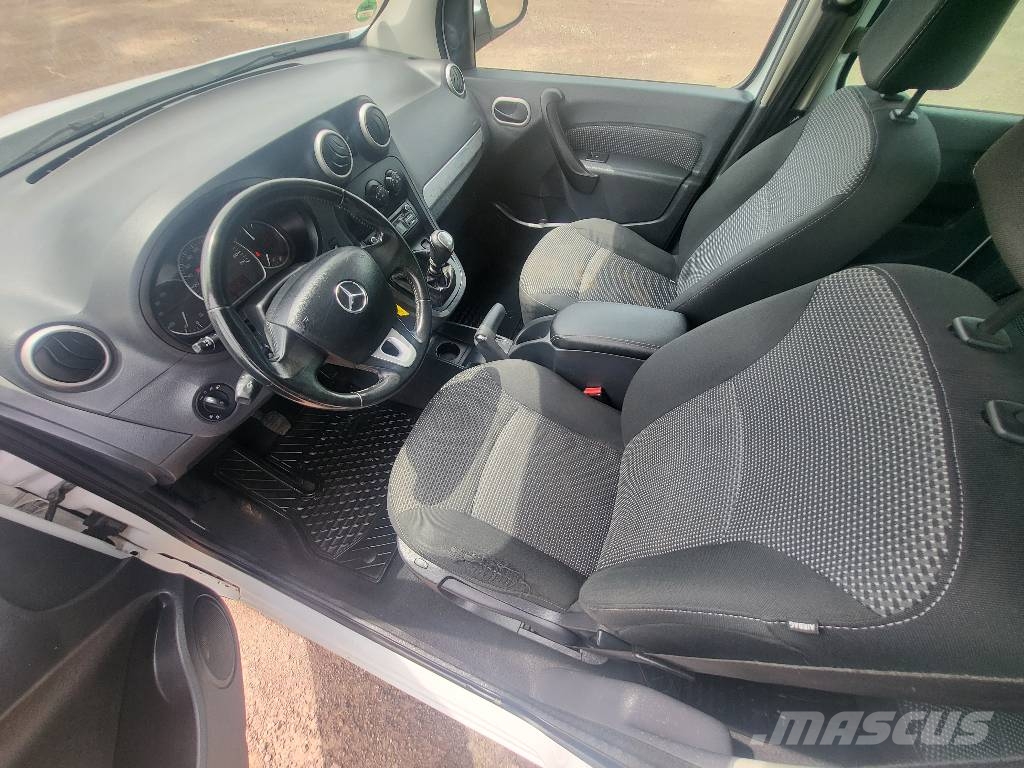 Mercedes-Benz Citan 111 CDI Vehículos de caha cerrada