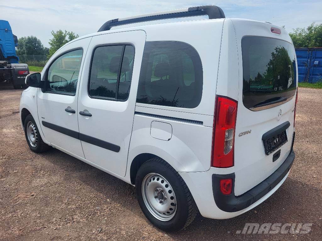 Mercedes-Benz Citan 111 CDI Vehículos de caha cerrada