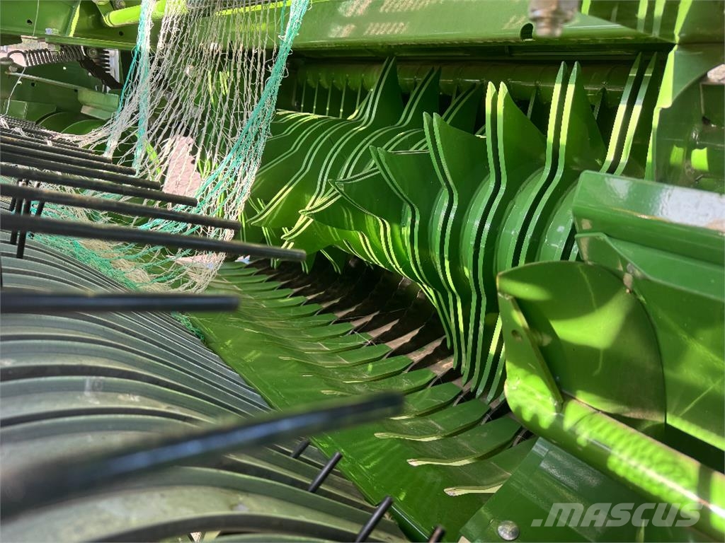 Krone Comprima F 125 XC محزمات مستديرة
