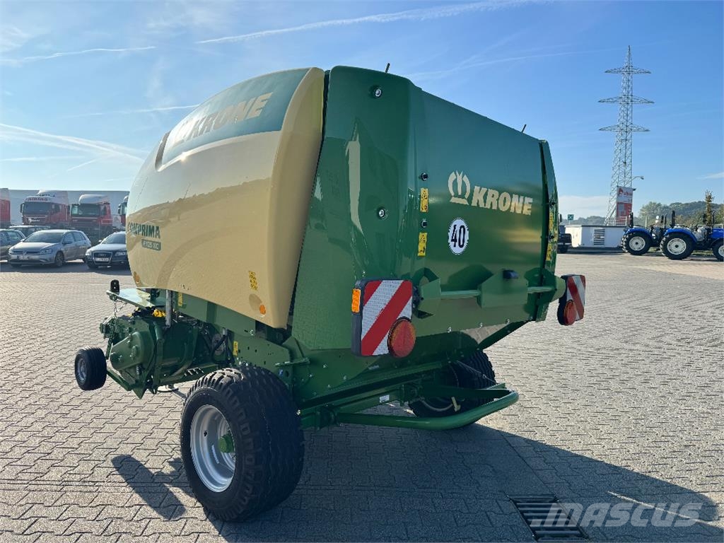 Krone Comprima F 125 XC محزمات مستديرة