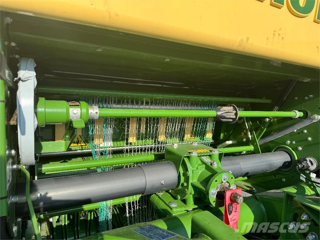 Krone Comprima F 125 XC محزمات مستديرة