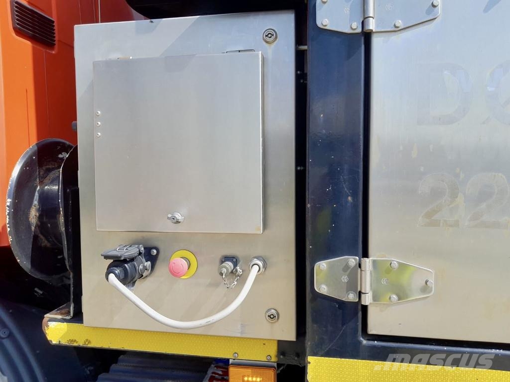Scania P 450 6x2 mit DISAB Trockensauger mit Saugrüssel B 特种挖掘机