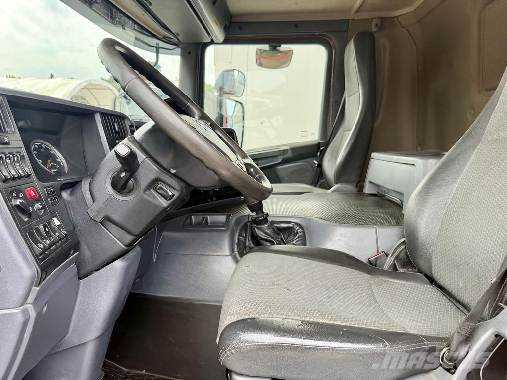 Scania P 450 6x2 mit DISAB Trockensauger mit Saugrüssel B 特种挖掘机
