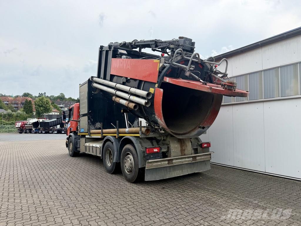 Scania P 450 6x2 mit DISAB Trockensauger mit Saugrüssel B حفارات خاصة