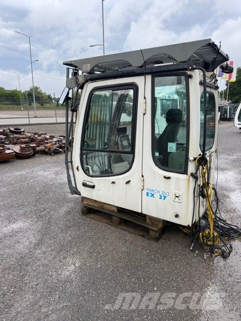 Liebherr R 906 USED CAB COMPLET Førerhus og Interiør