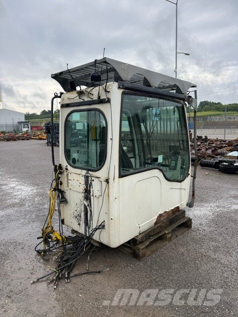 Liebherr R 906 USED CAB COMPLET Førerhus og Interiør