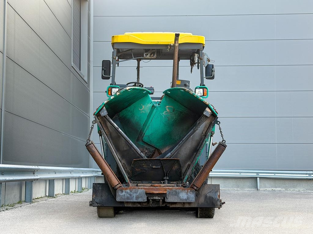 Vögele SUPER 1303-3I Асфальтоукладчики