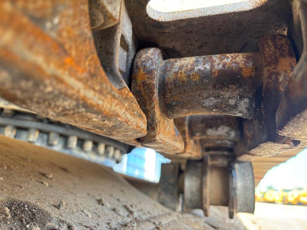 CAT 330 (NEXT GEN) Escavadoras de rastos