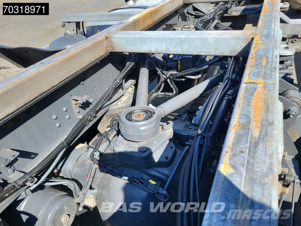 DAF CF 370 CF 4X2 NL-Truck APK BDF 2000kg Ladebordwand Camiones desmontables