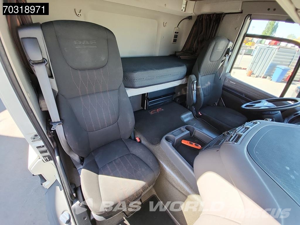 DAF CF 370 CF 4X2 NL-Truck APK BDF 2000kg Ladebordwand Camiones desmontables