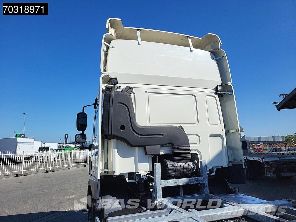 DAF CF 370 CF 4X2 NL-Truck APK BDF 2000kg Ladebordwand Camiones desmontables