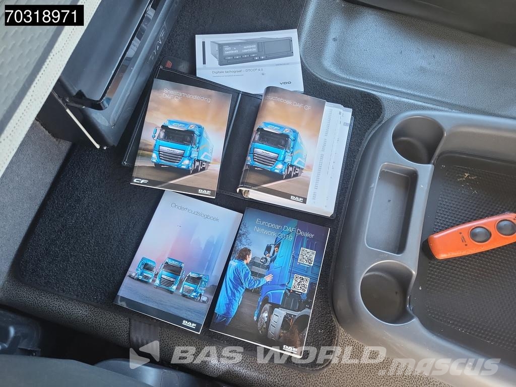 DAF CF 370 CF 4X2 NL-Truck APK BDF 2000kg Ladebordwand Camiones desmontables