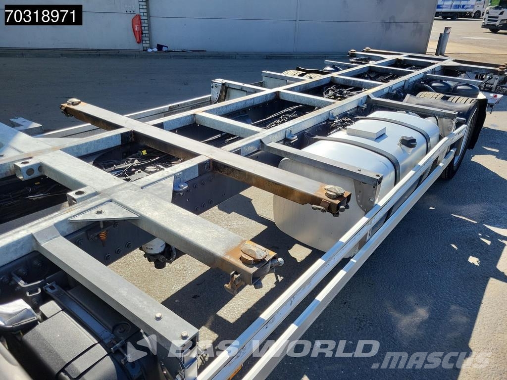 DAF CF 370 CF 4X2 NL-Truck APK BDF 2000kg Ladebordwand Camiones desmontables
