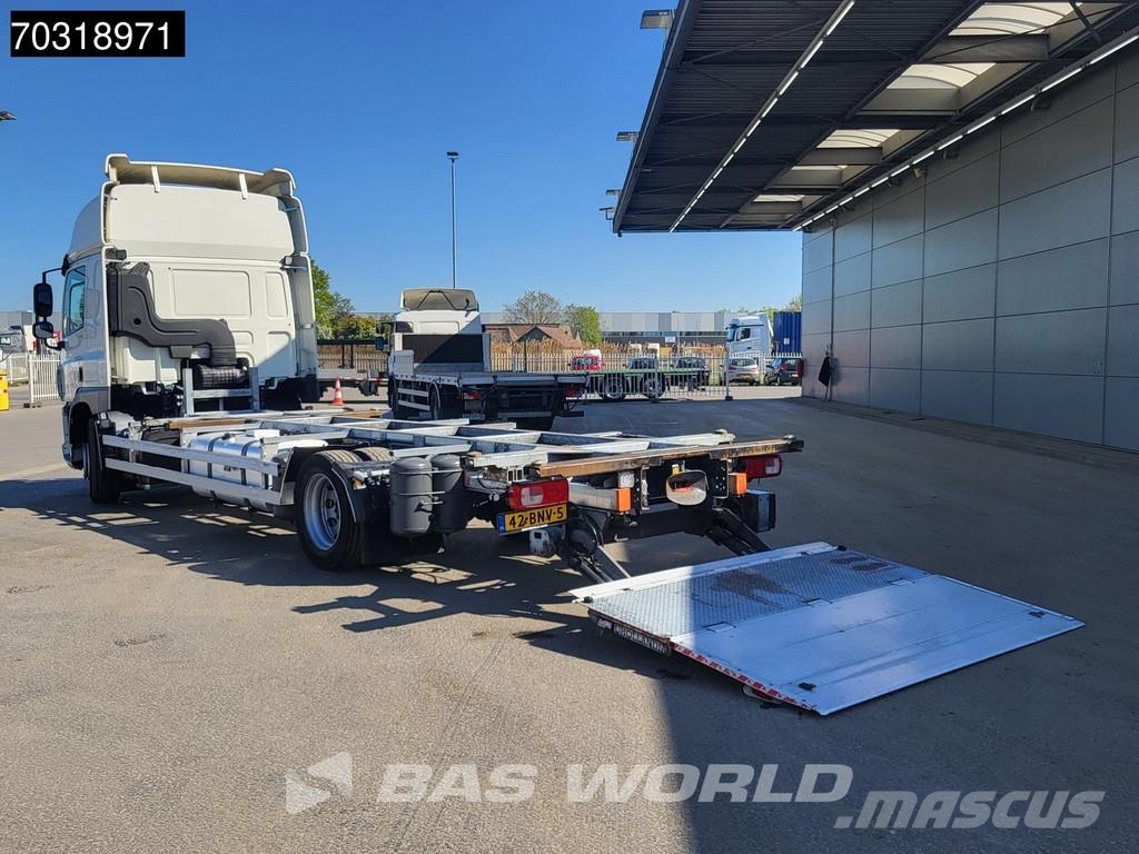 DAF CF 370 CF 4X2 NL-Truck APK BDF 2000kg Ladebordwand Camiones desmontables