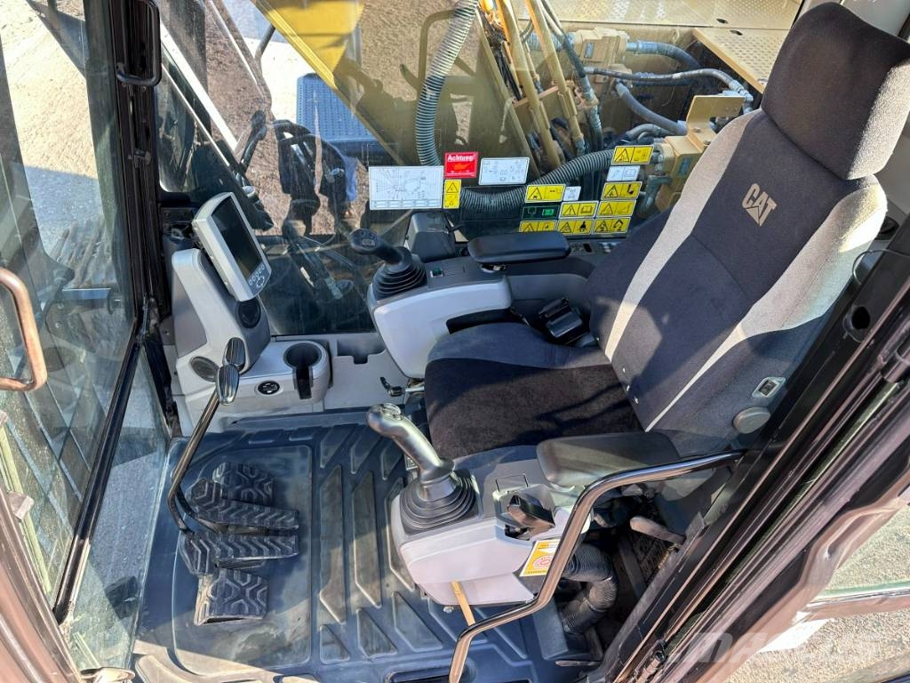 CAT 324 EL LR Telakaivukoneet