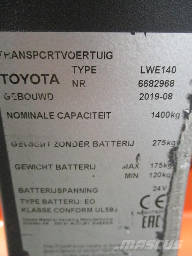 Toyota LWE140 Low lifter