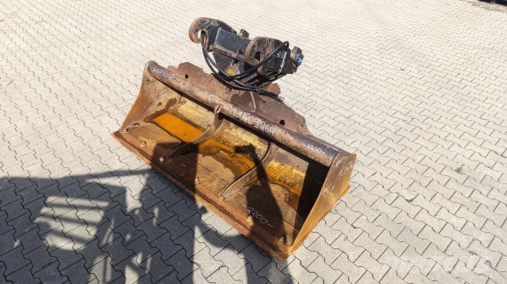 Grabenräumlöffel hydraulisch CW30/CW40 2200mm geb Bakken