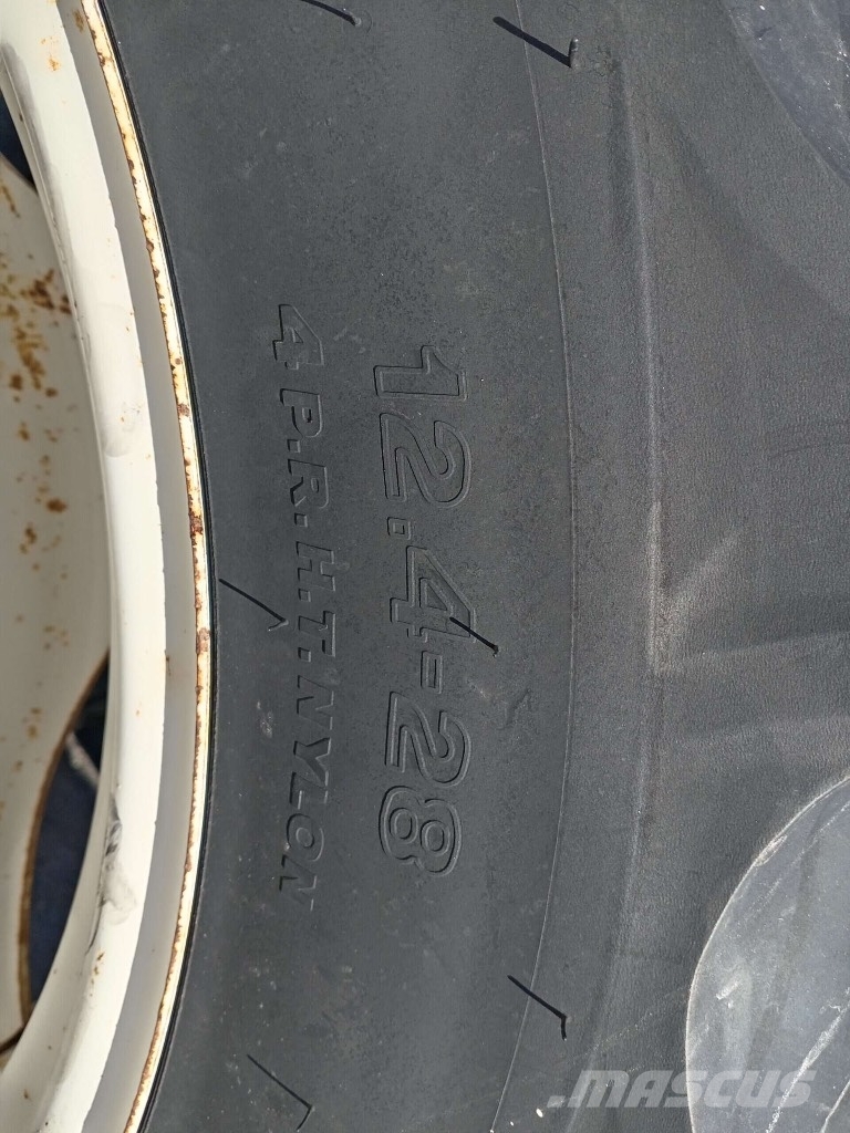 Mitsubishi D 3850FD Traktorer