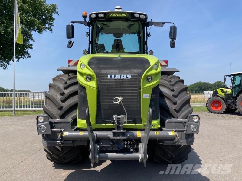 CLAAS XERION 4200 TRAC VC Tractoren