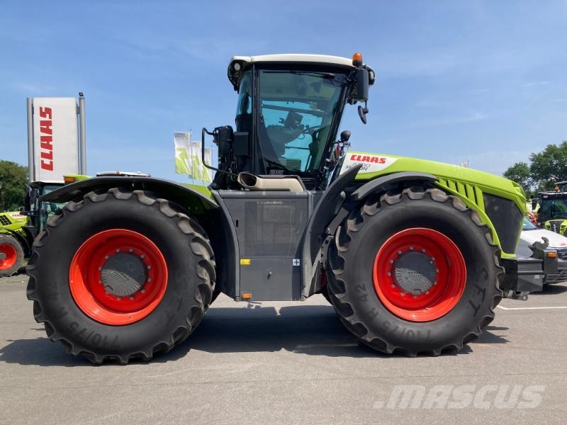 CLAAS XERION 4200 TRAC VC Tractoren