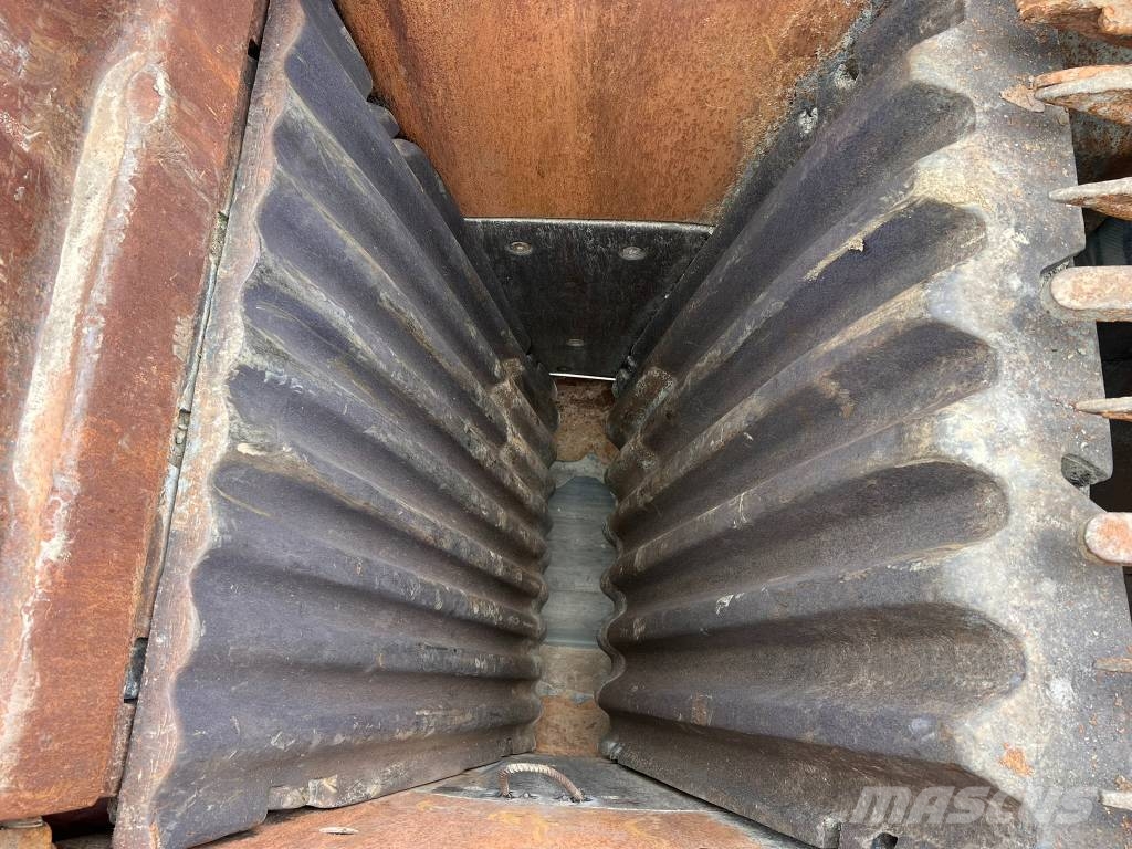 Terex Finlay J1175 الكسارات المتنقلة