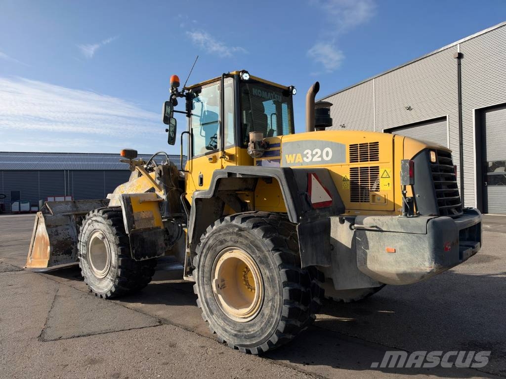 Komatsu WA320-5H 4x2 Wheelloader Læssemaskiner på hjul