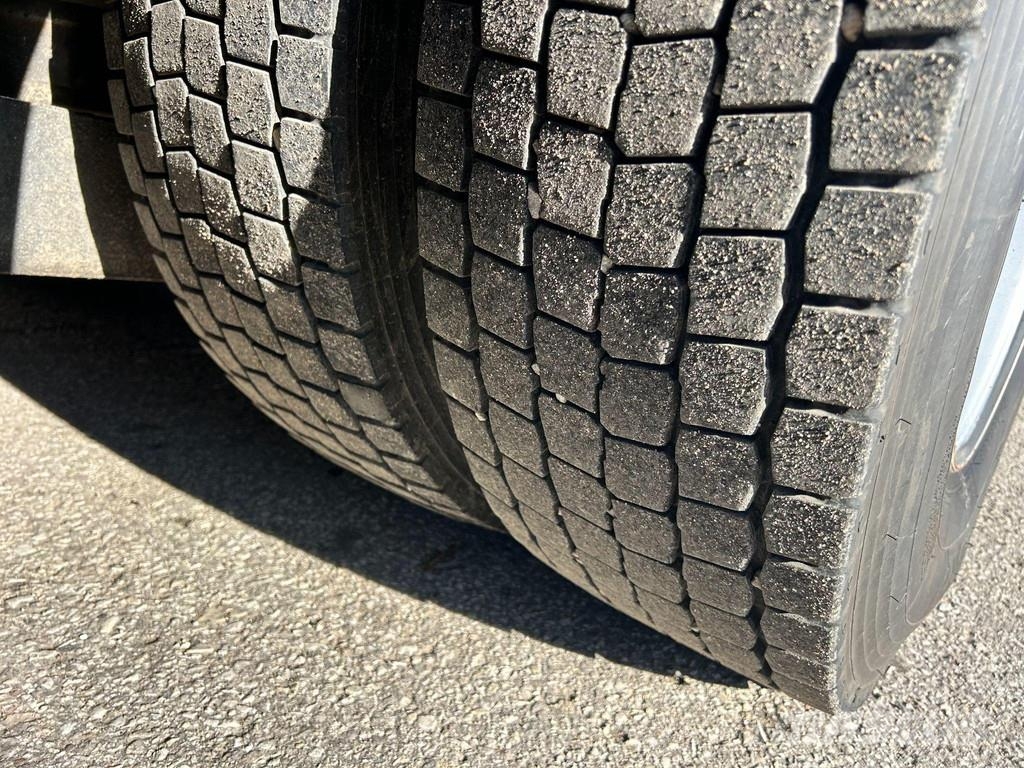 Mercedes-Benz AROCS 3763 8X4*4 EURO6 + LOFLIFT 125Z HiVision Camiones chasis
