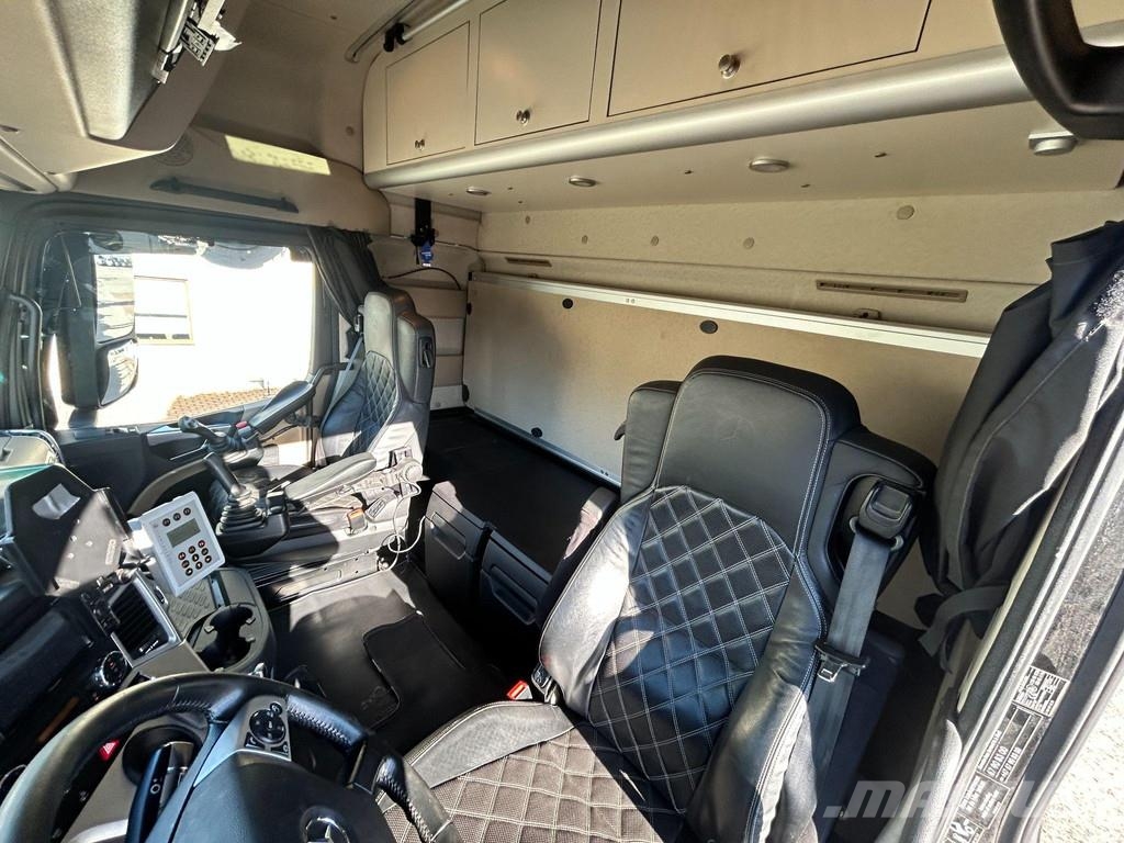 Mercedes-Benz AROCS 3763 8X4*4 EURO6 + LOFLIFT 125Z HiVision Camiones chasis