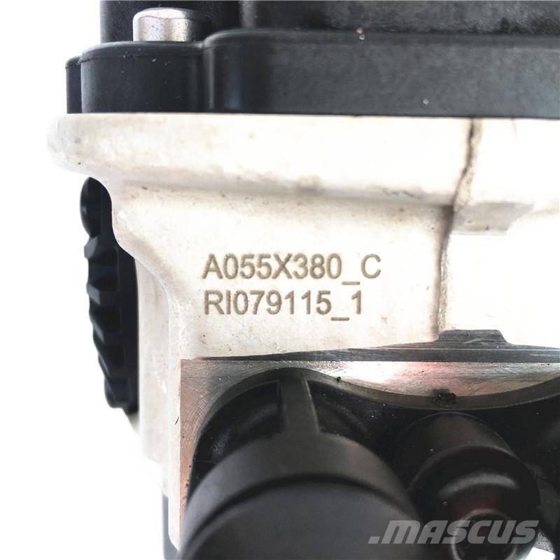 Cummins Urea Pump A060h209 5418889 1205710-Kscw0 A055X380 Motorer