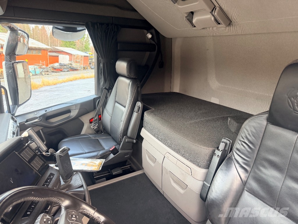 Scania R500 Super 6x2 ylivaihdelaatikolla وحدات الجر