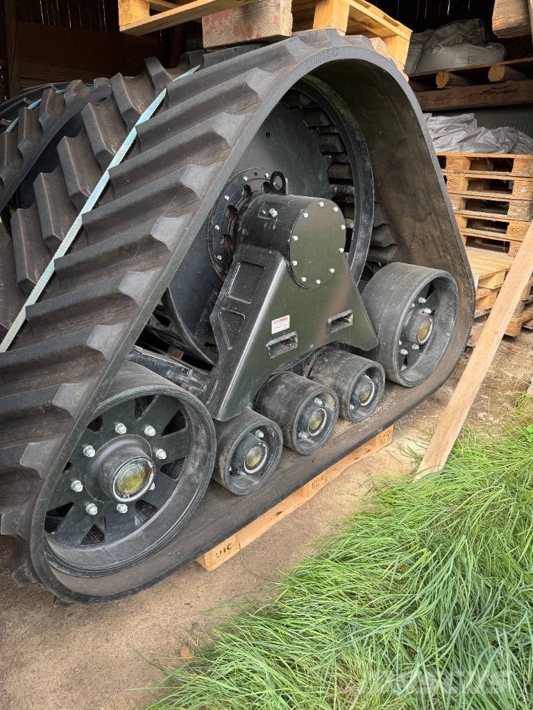 Zuidberg 900 Bandställ Tyres, wheels and rims