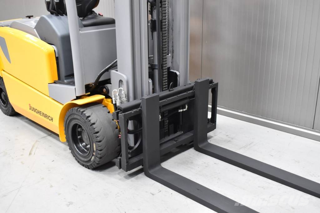 Jungheinrich EFG 320 N Electric forklifts
