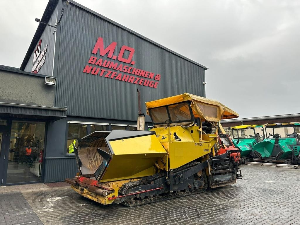 Demag DF 110 C Strassenfertiger