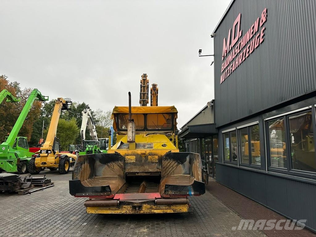 Demag DF 110 C Strassenfertiger