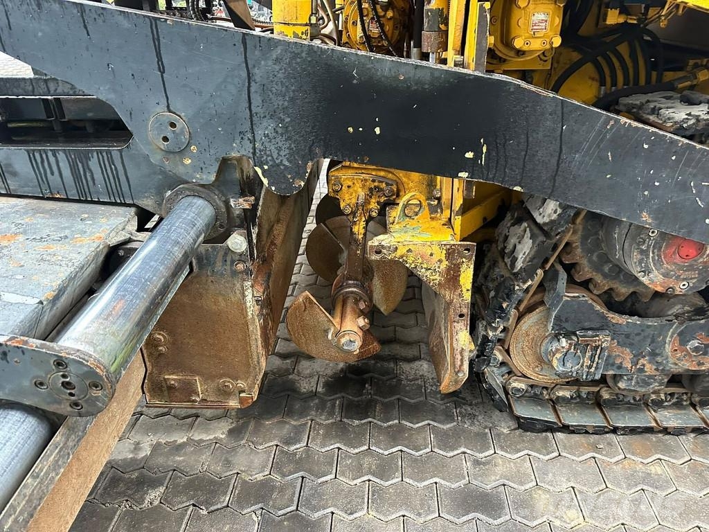Demag DF 110 C Strassenfertiger