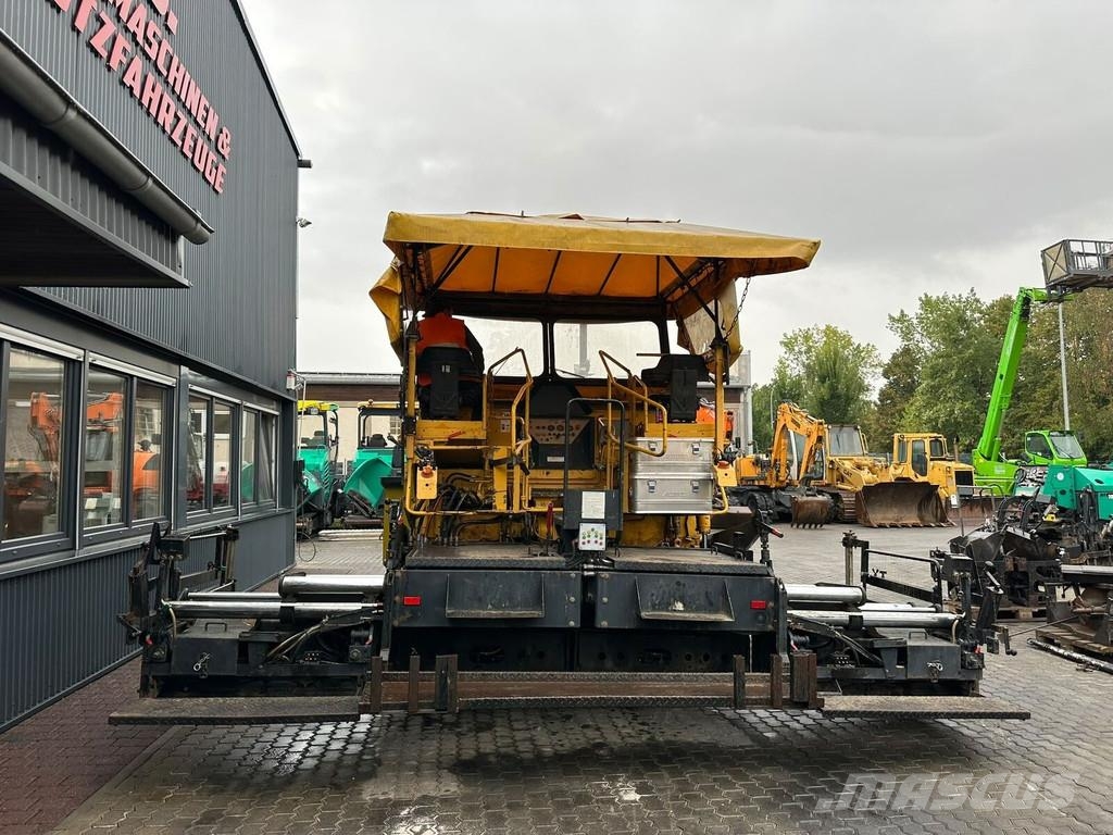 Demag DF 110 C Strassenfertiger