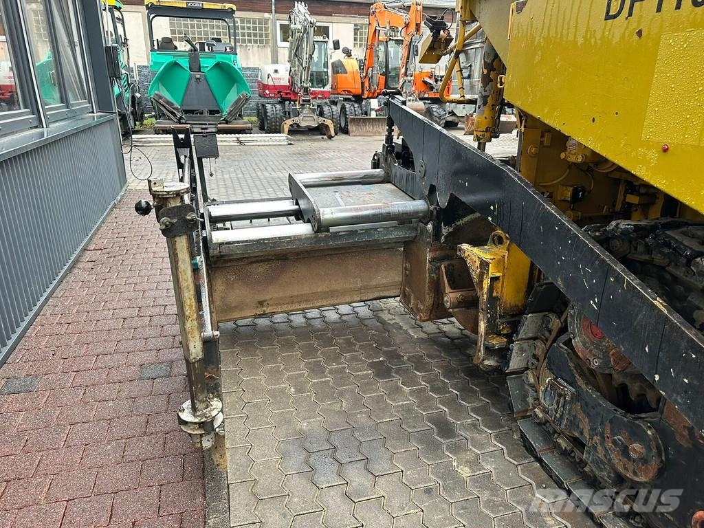 Demag DF 110 C Strassenfertiger