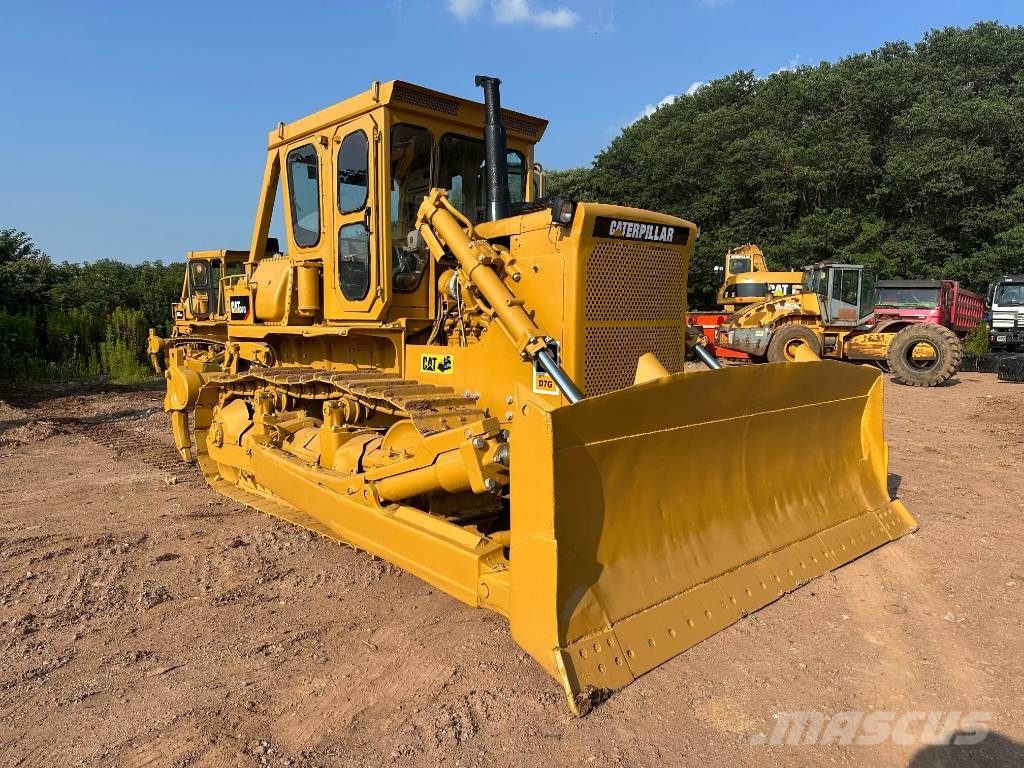 CAT D7G Buldožerji goseničarji