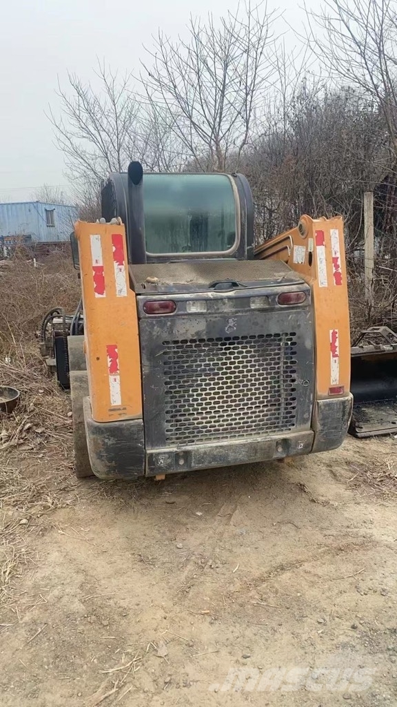 CASE SR 200 Φορτωτάκια