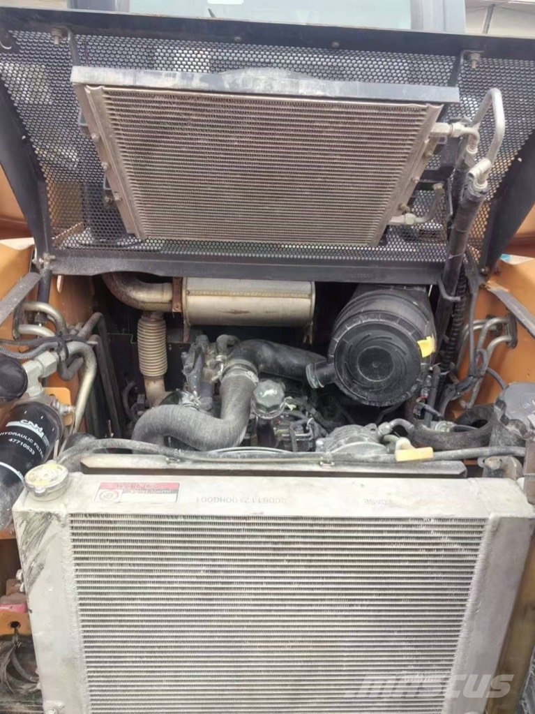 CASE SR 200 Φορτωτάκια