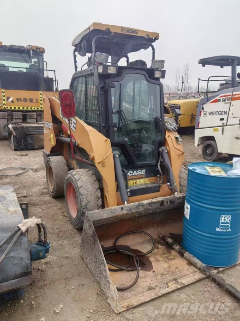 CASE SR 200 Φορτωτάκια