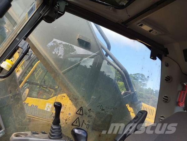 Volvo EC 480 D L Bageri guseničari