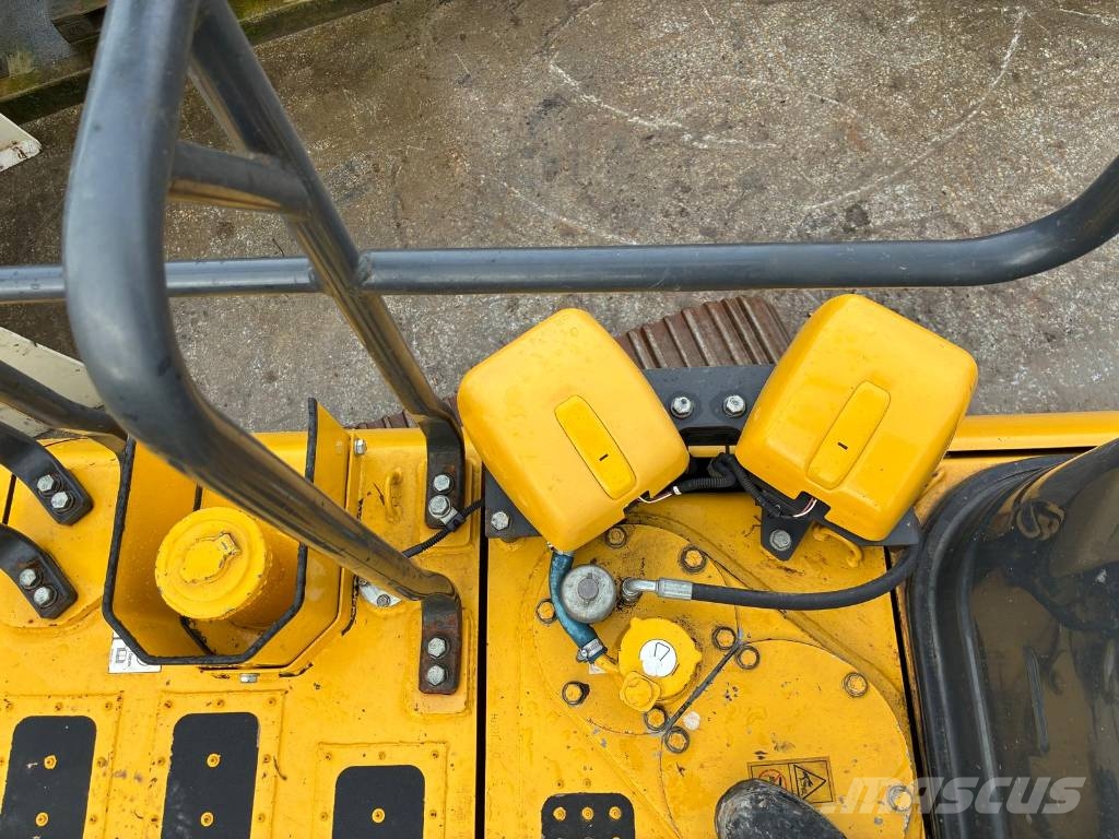 Komatsu PC 210 LC-11 Εκσκαφείς με ερπύστριες