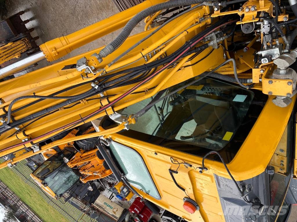Komatsu PC 210 LC-11 Εκσκαφείς με ερπύστριες