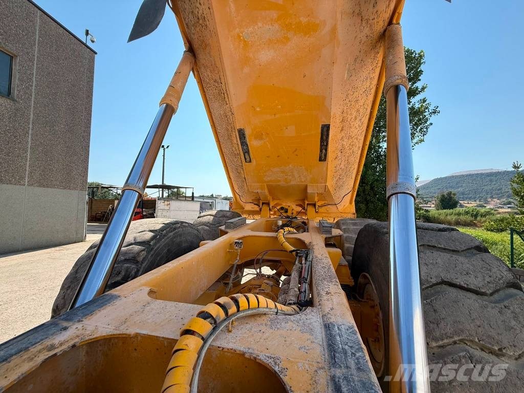 Volvo A35C **AVERÍA CAMBIO** Шарнирно-сочленённые самосвалы