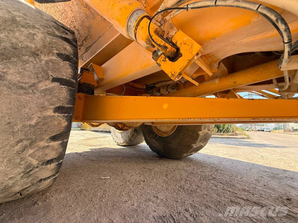 Volvo A35C **AVERÍA CAMBIO** Шарнирно-сочленённые самосвалы