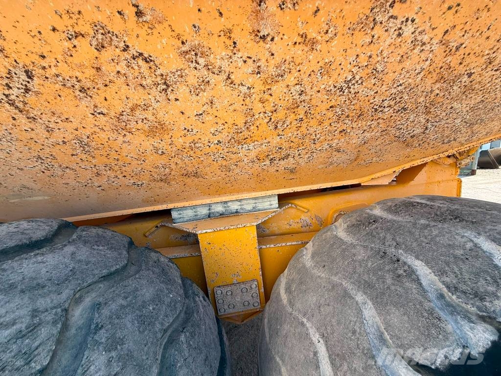 Volvo A35C **AVERÍA CAMBIO** Шарнирно-сочленённые самосвалы
