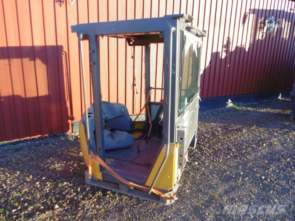 Hytt Volvo L60F Кабины и интерьер