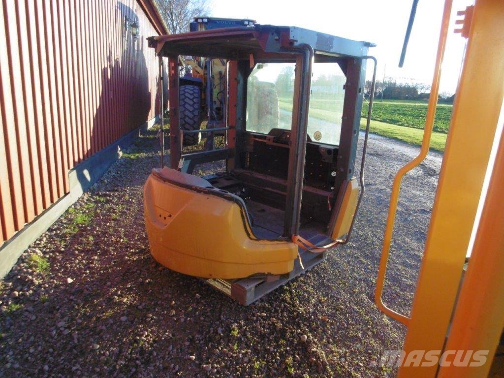 Hytt Volvo L60F Кабины и интерьер