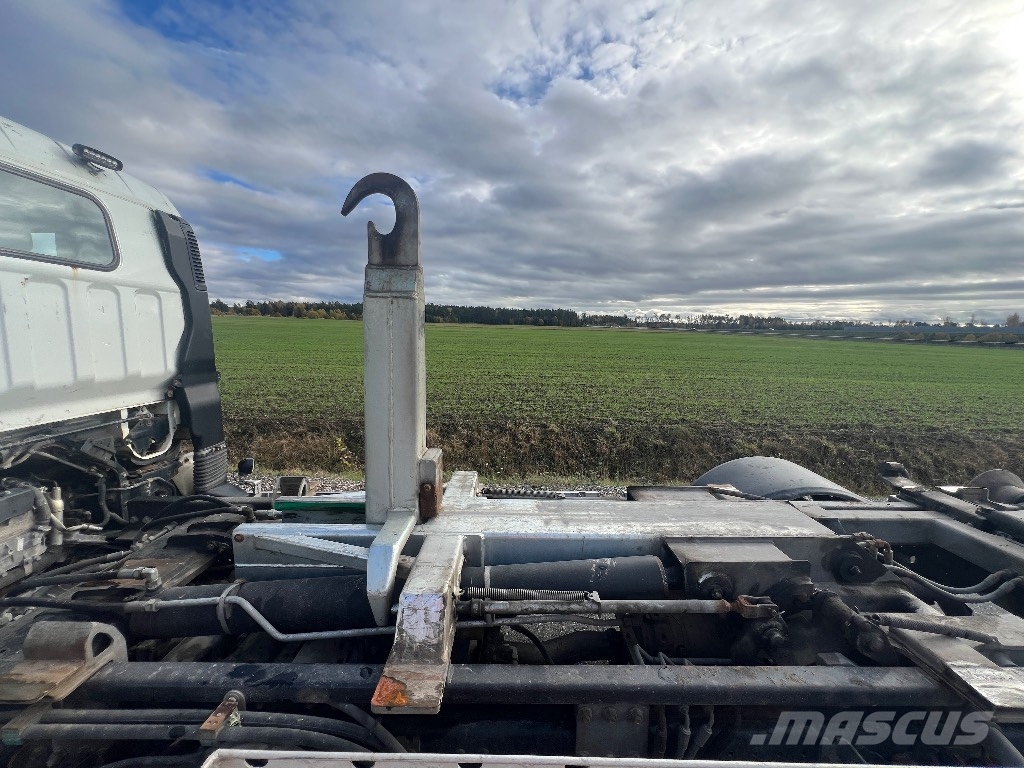 Fuso Canter 9C18 Abrollkipper